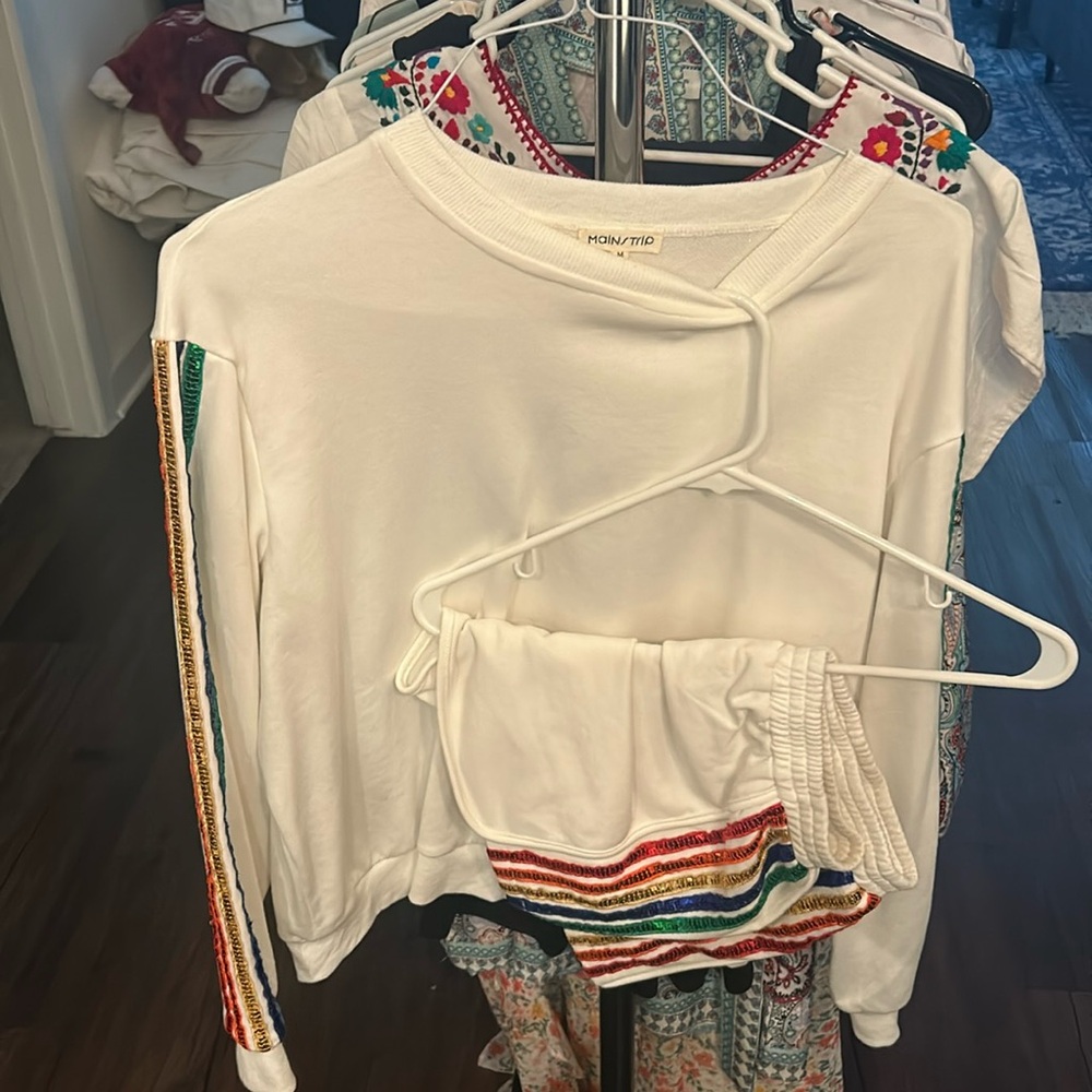 Avara Sweat Suit